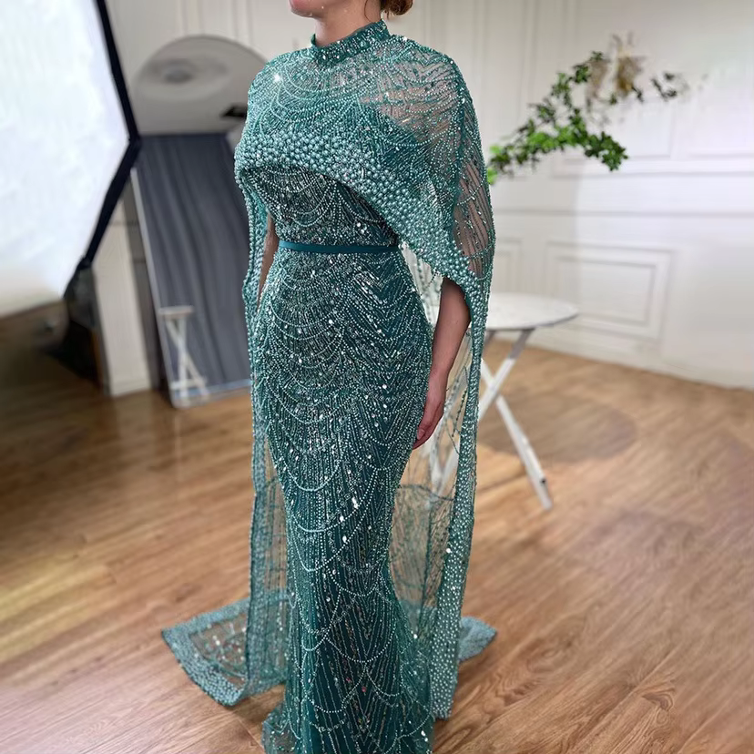 13 Farben Sampl 2024 besticktes Perlen-Kristall-Abendkleid, luxuriöses Strass-Dubai-Meerjungfrau-langes Partykleid mit Umhang